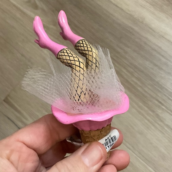 Leg fishnet tutu dancer wine bottle topper cork stopper New gift party NWT - Picture 2 of 6
